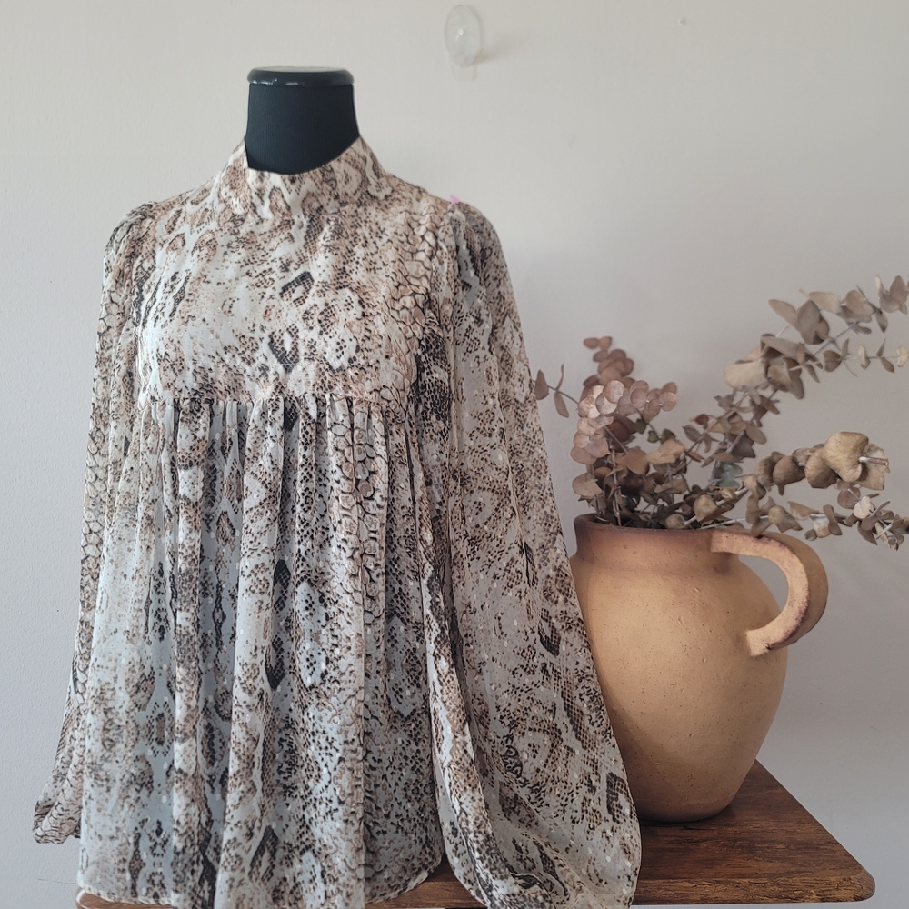 Bardot Snake Print High-Neck Chiffon Blouse Sz XL Mob Wife Indie